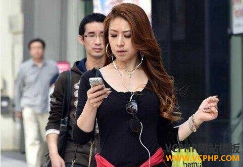 美国：网购者在手机上只看不买，喜欢用电脑买单